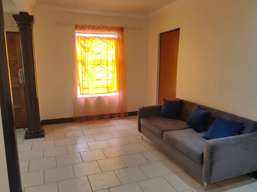 To Let 3 Bedroom Property for Rent in Estoire Free State